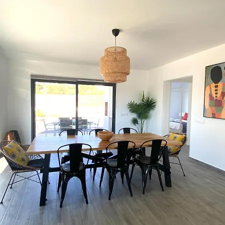 Cairnvillas Flow C40 Luxury With Private Swimming Pool Near