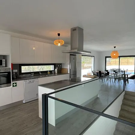 Villa Cairnvillas Flow C40 Luxury With Private Swimming Pool Near